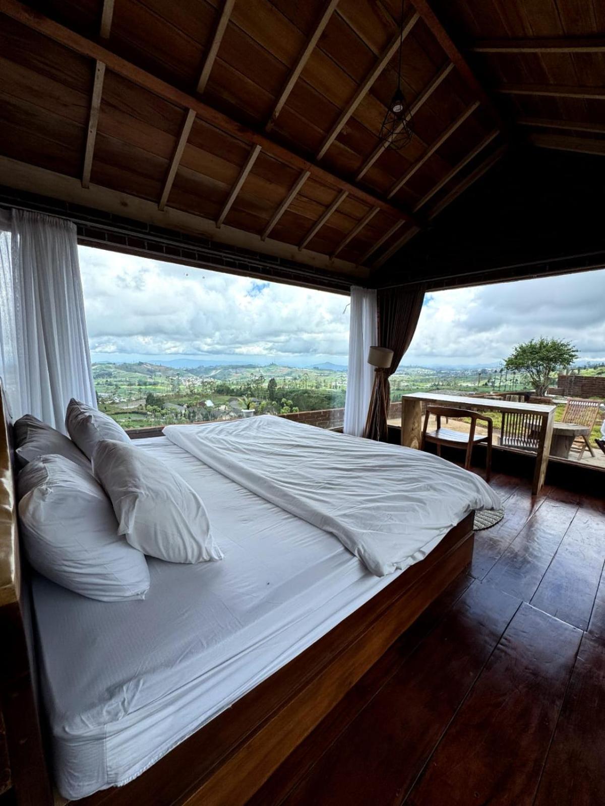 Jolotundo Lodge Banjarnegara Exterior foto